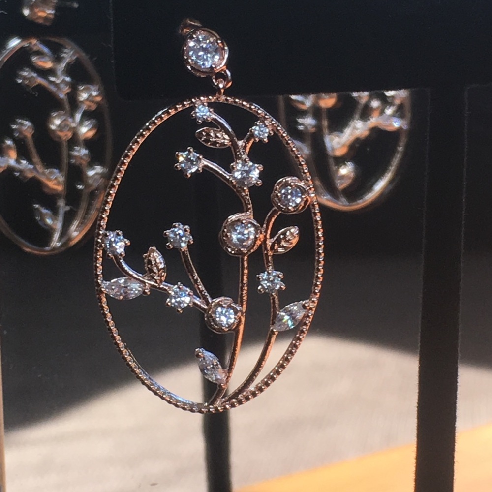Rose gold and rhinestone floral earrings